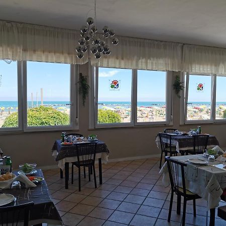 Hotel Vistamare Viserba Rimini Luaran gambar