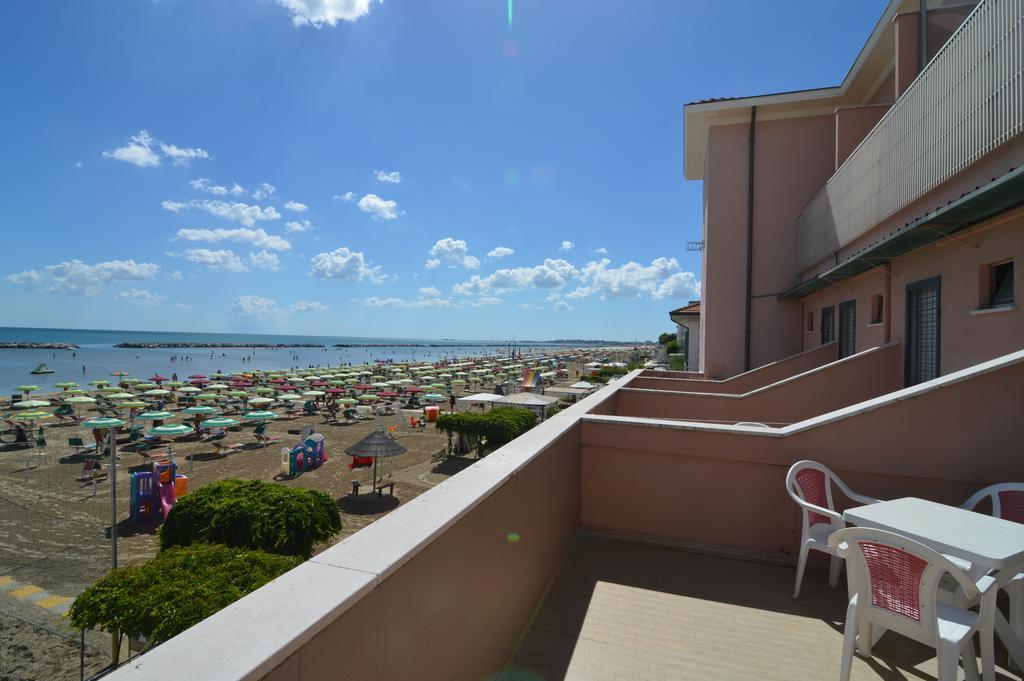 Hotel Vistamare Viserba Rimini Luaran gambar