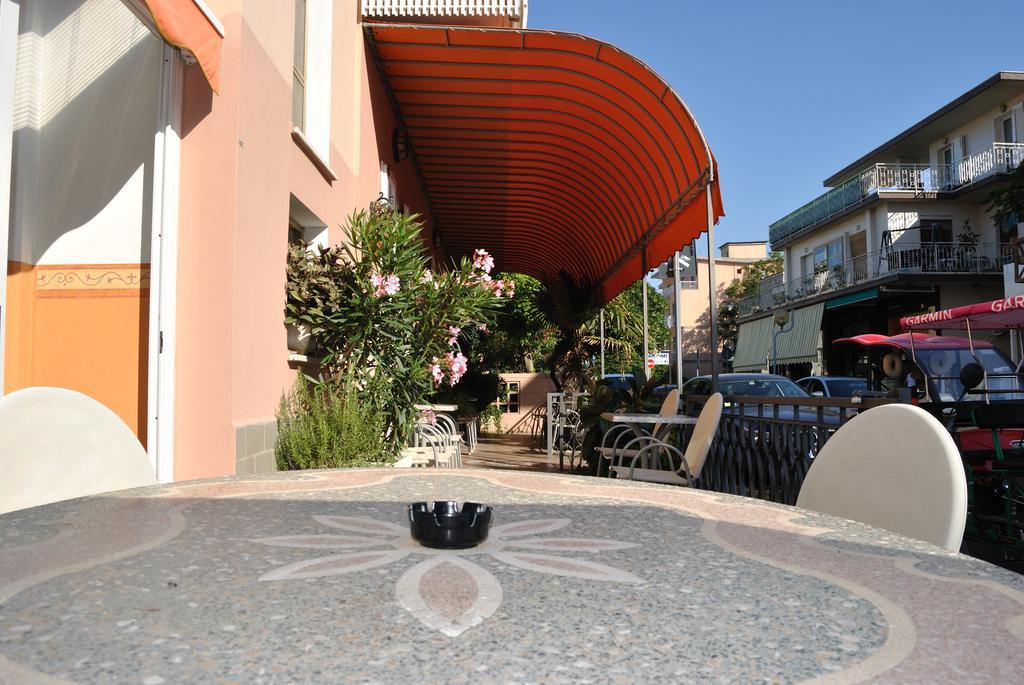 Hotel Vistamare Viserba Rimini Luaran gambar